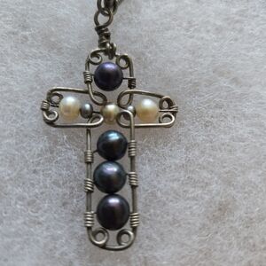 Elegant Pearl Cross Pendant Necklace